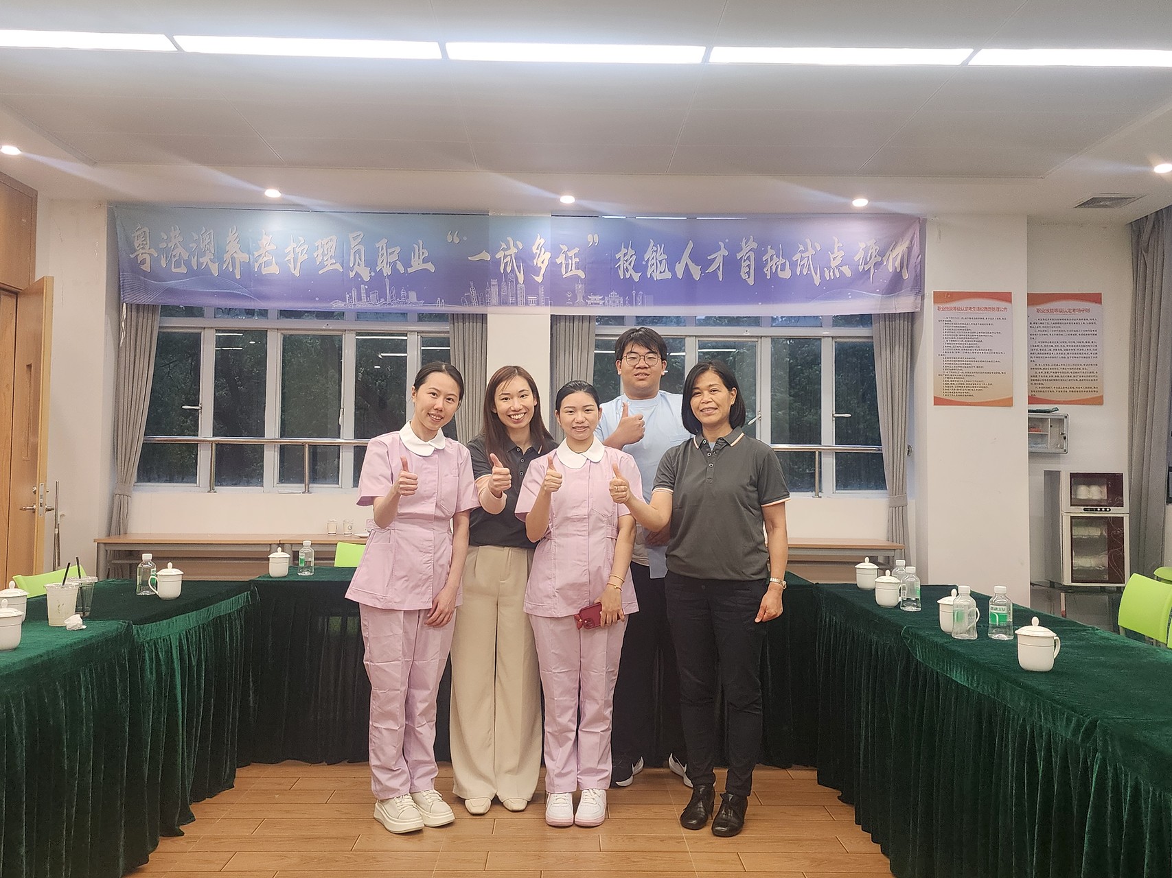 ▲三名學員均順利通過考核